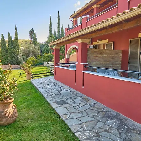 Chrismos Luxury Corfu شقة فندقية Apraos