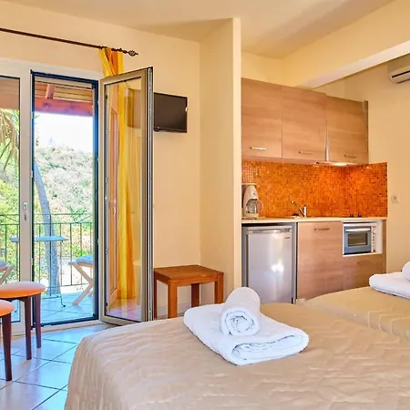 Chrismos Luxury Corfu شقة فندقية